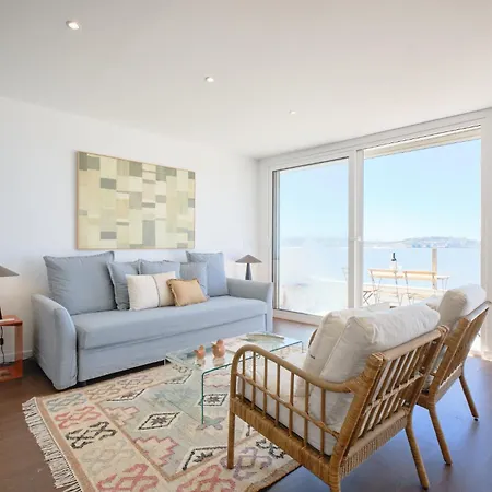 Dreamy Sea View Balcony *